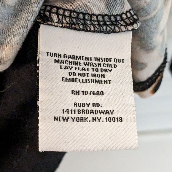 Ruby Rd. Top Women's sz S Tie-hem Leopard Print Stripe Knit Gold Stud 3/4 Sleeve - Picture 4 of 6